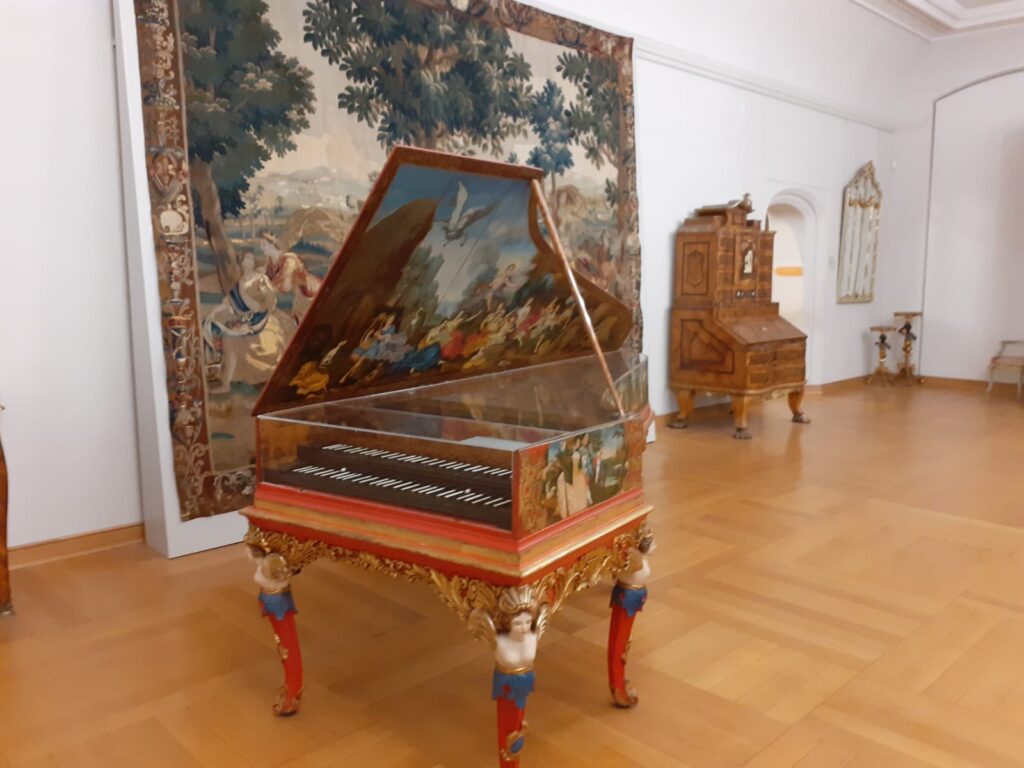 Pianino w muzeum