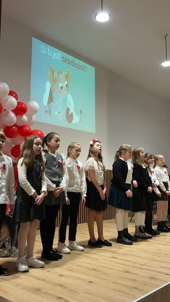 Dzieci podczas apelu