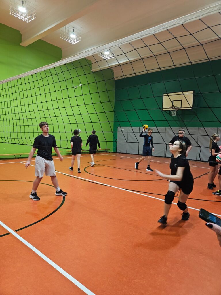 Zawodnicy podczas rozgrzewki