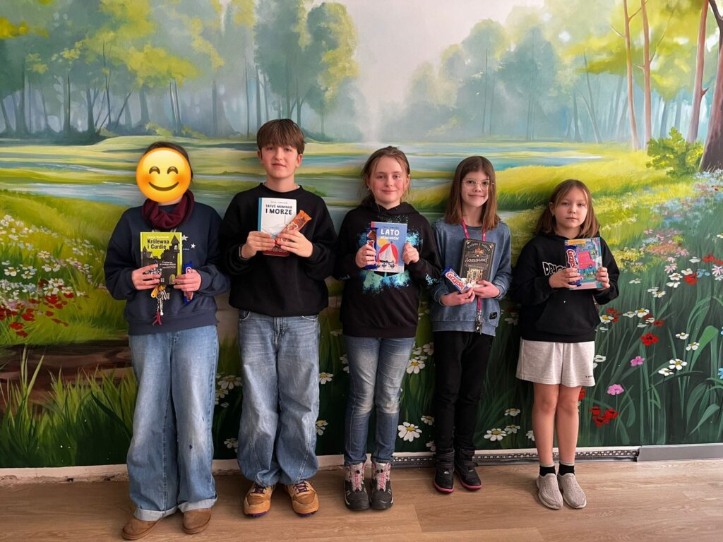 Finaliści konkursu na wspólnym zdjęciu