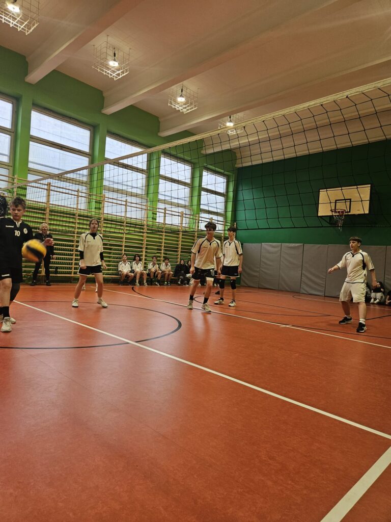 drużyna sp 84 podczas gry