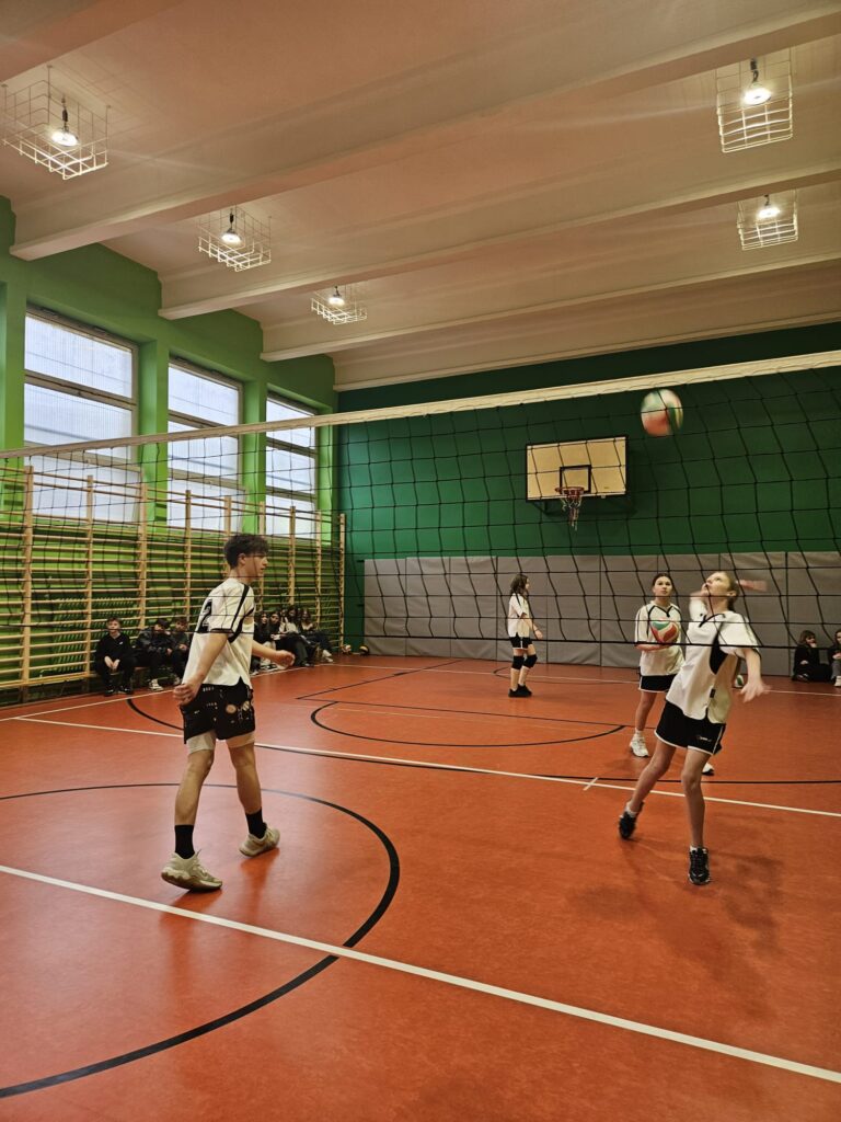 drużyna sp 84 podczas gry